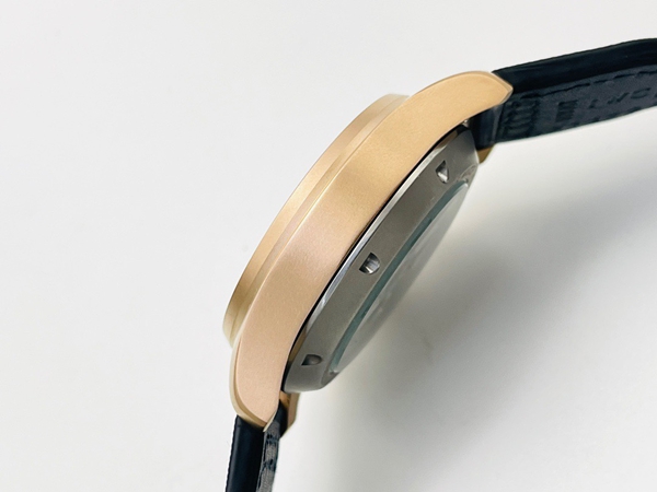 アイ・ダブリュー・シー素材ディテール